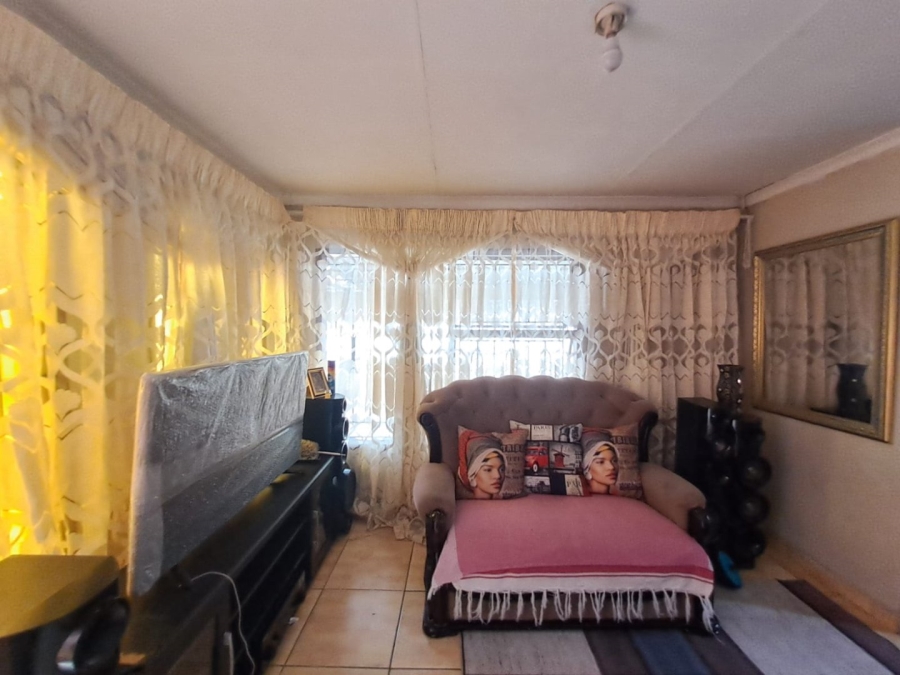 2 Bedroom Property for Sale in Mabopane Unit X North West